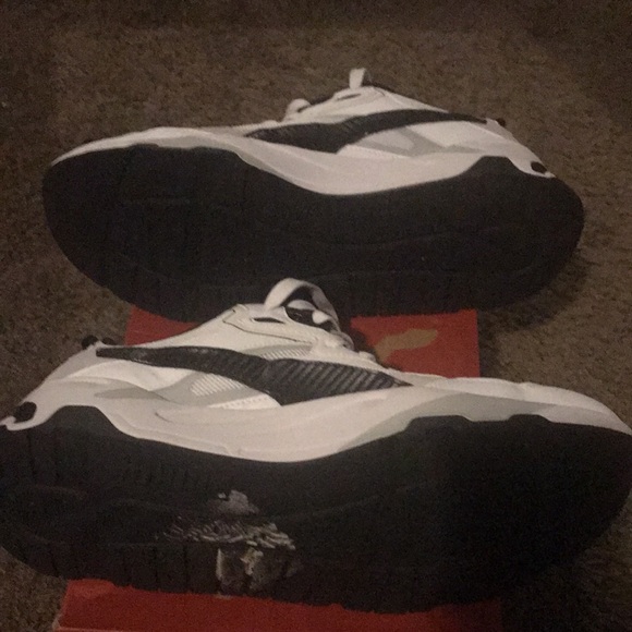 Puma Sneakers - Picture 4 of 6